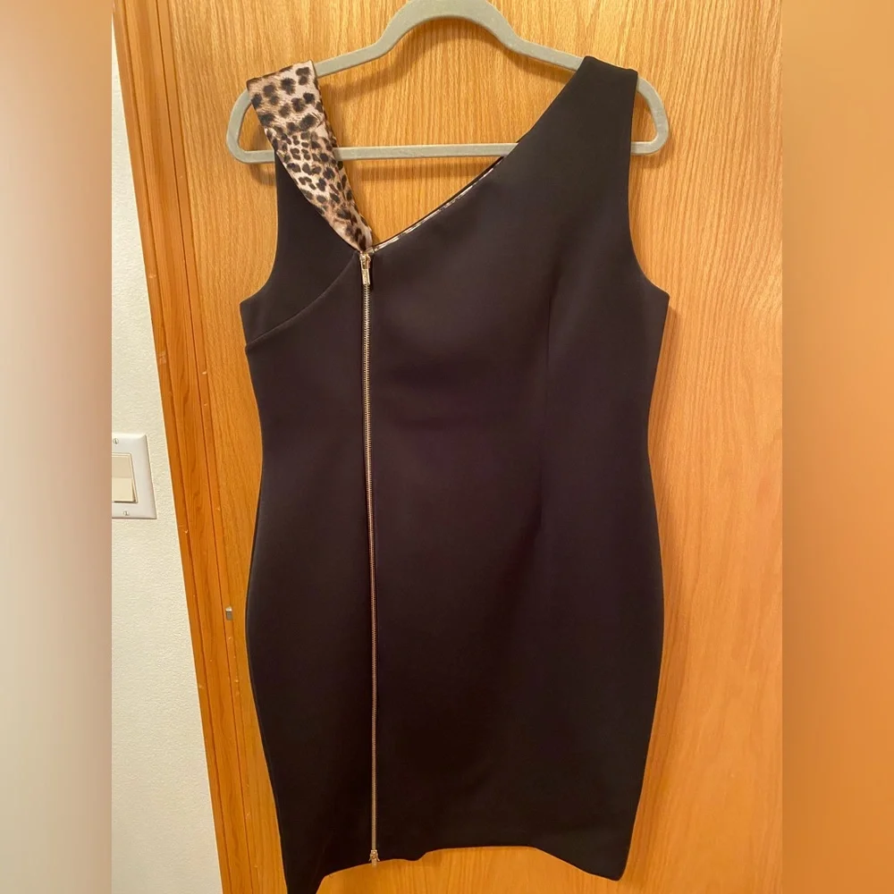 Nwot Calvin Klein size 14 black dress with leopard print lining - Picture 4 of 4